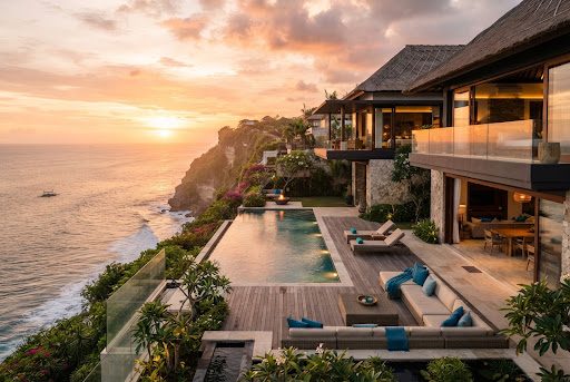 Uluwatu Sunset & Kecak Dinner